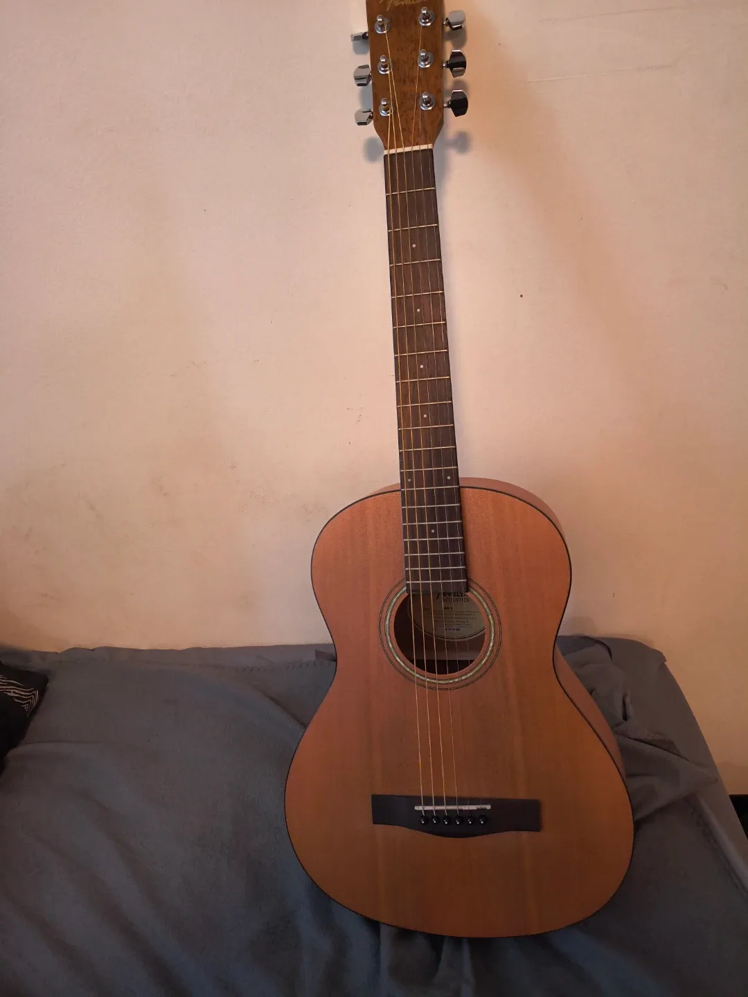 Acoustic MA-1 Guitar( Fender)