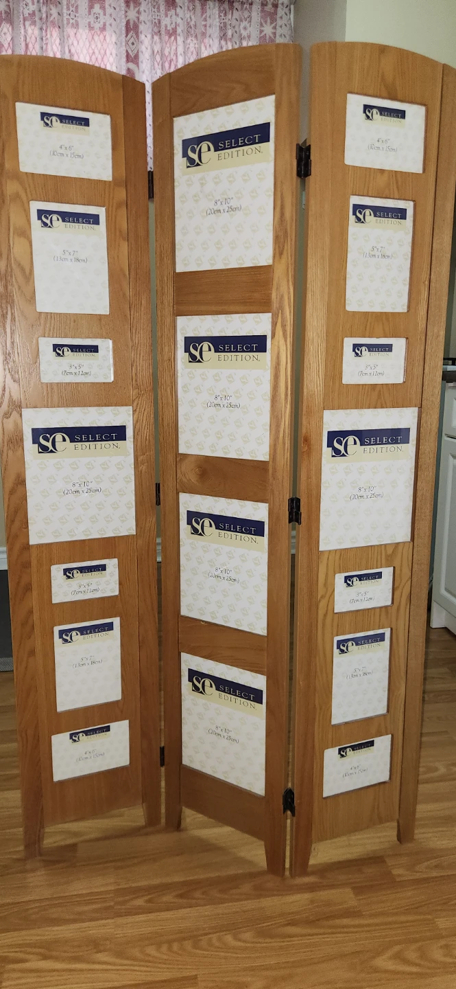 Select Edition Tri-Fold Photo Frame Display