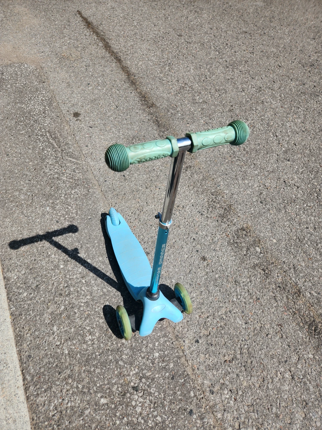 Blue 3-Wheel Scooter - photo 2