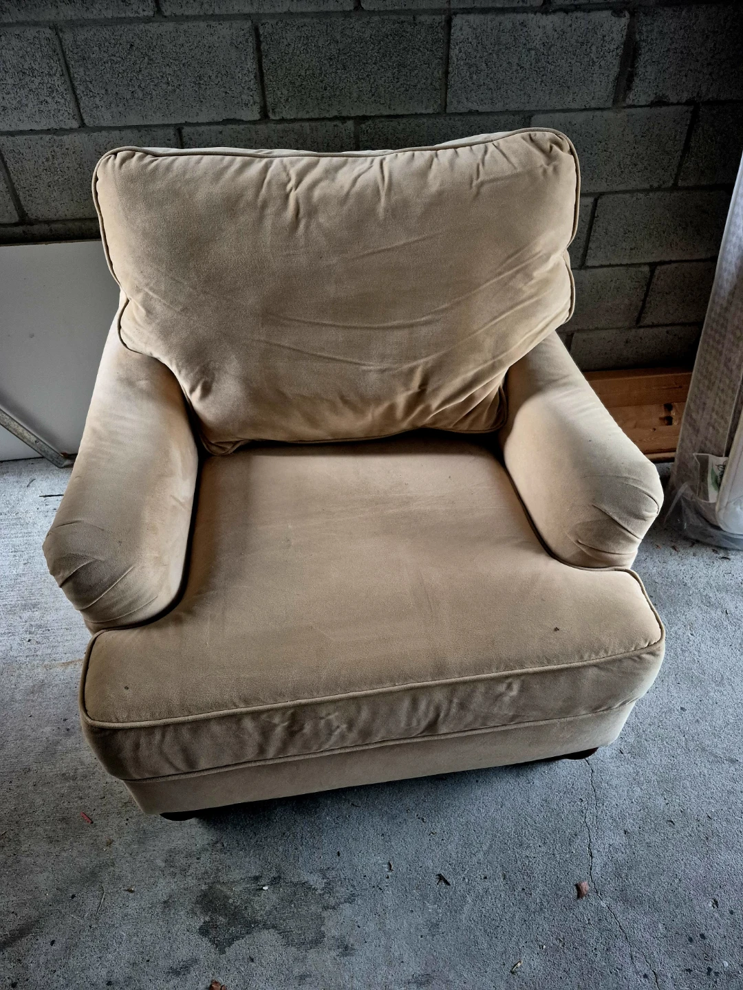 Arm chair