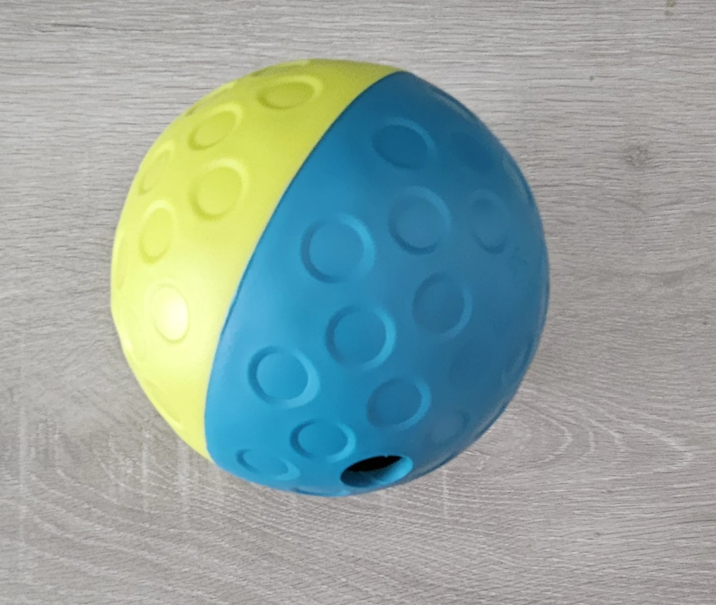 Treat Dispensing Pet Ball - Blue and Yellow