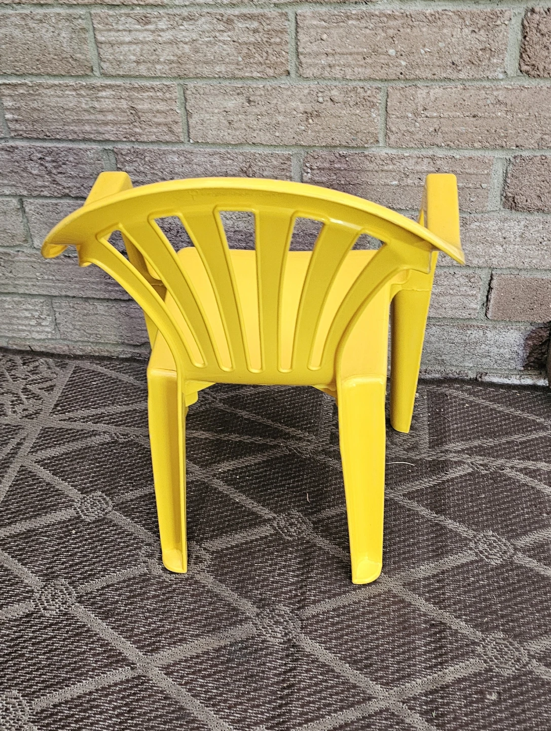 Yellow Plastic Kids Chair - photo 5