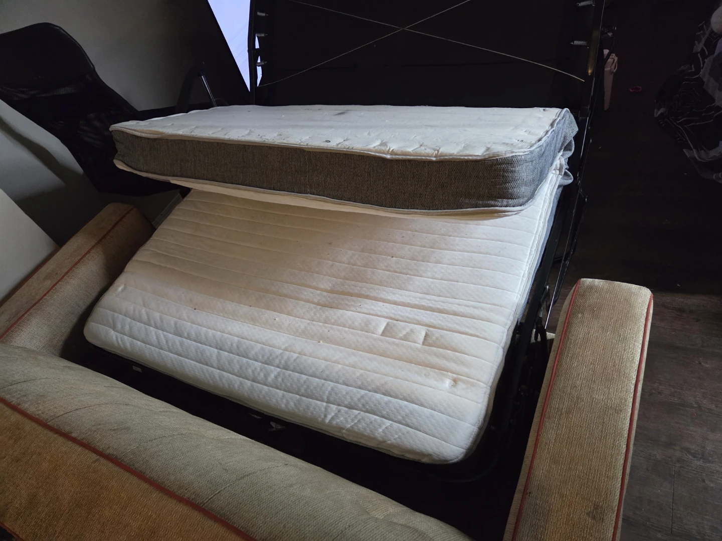 Sofa Bed with Memory Foam Mattress - photo 3