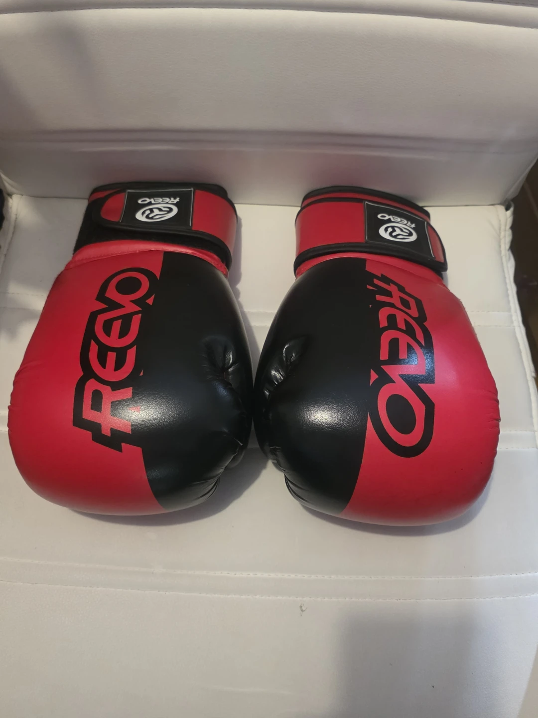 REEVO Boxing Gloves