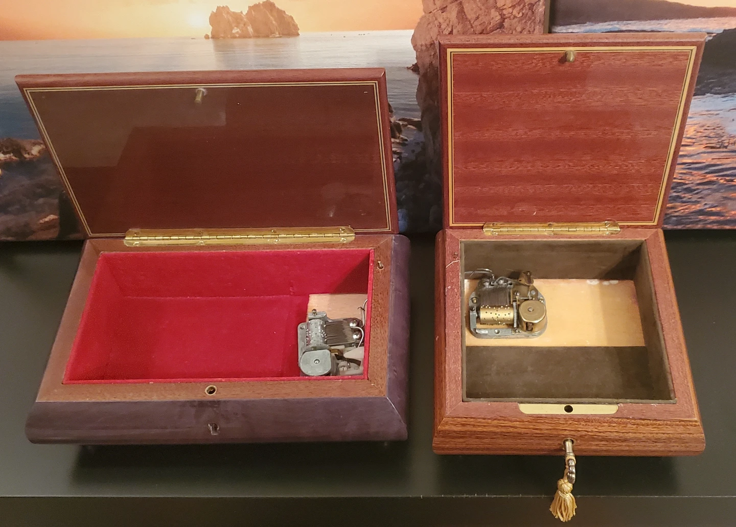 Character Pieces - 1970's Vintage Italian Wood Musical Boxes - photo 4