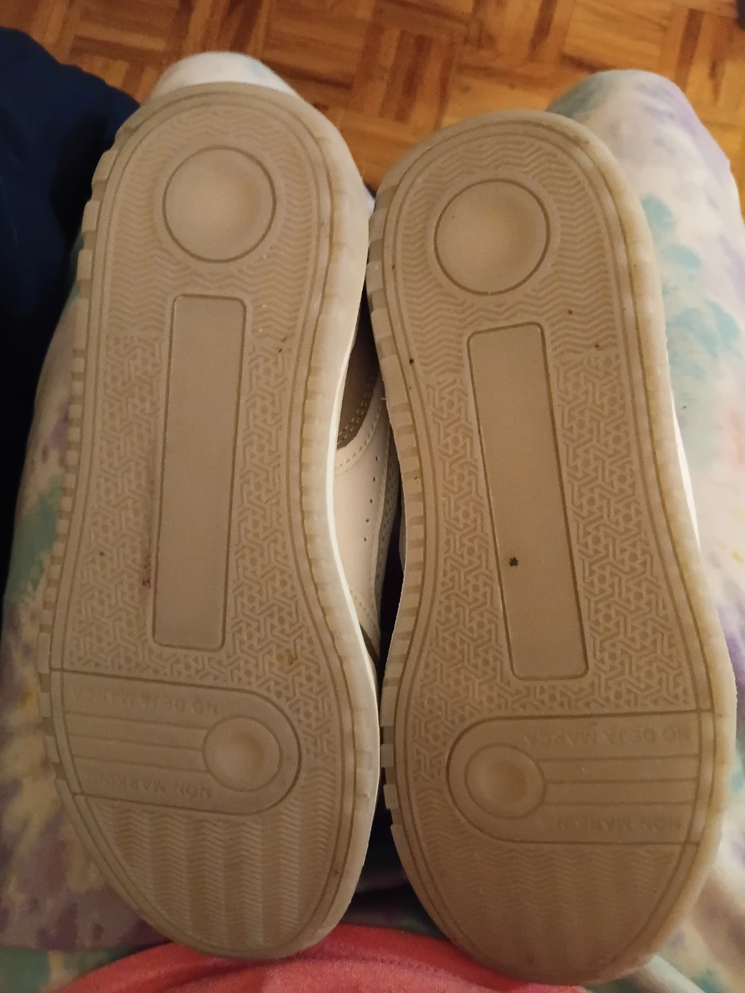 White and Grey Lace-Up Sneakers it's size 4 in kids - photo 2