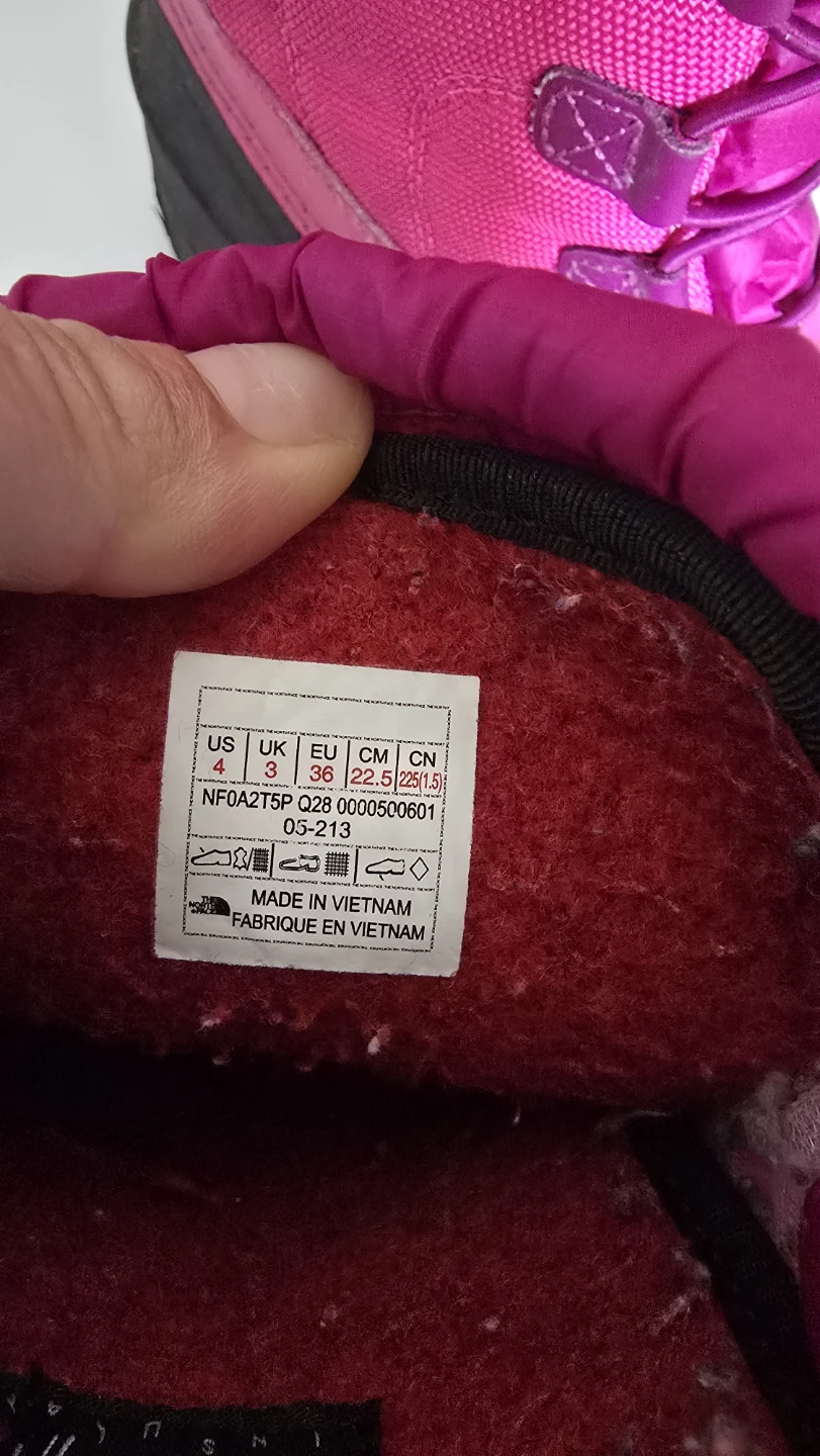The North Face Pink Insulated Winter Boots Youth Size 4 - photo 5