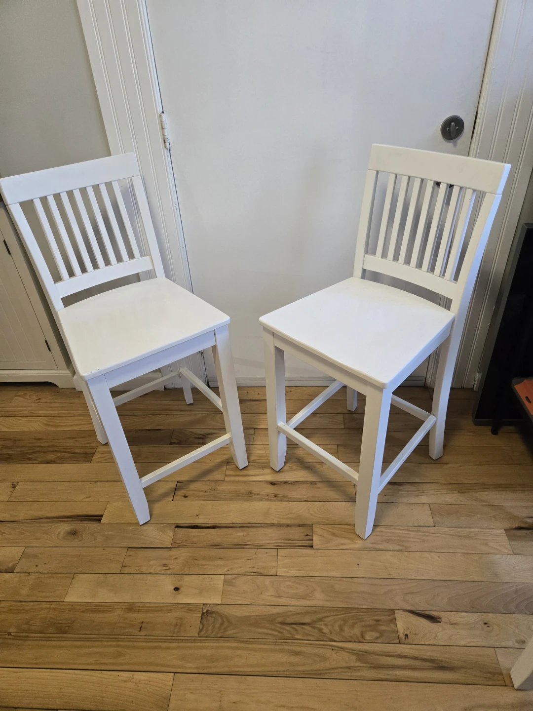White Bar Stools - Set of 2 - photo 2