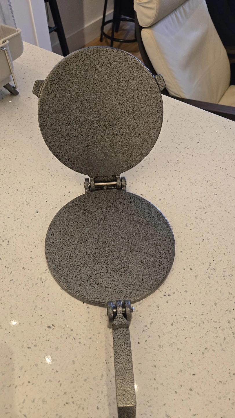 Cast Iron Tortilla Press - photo 2