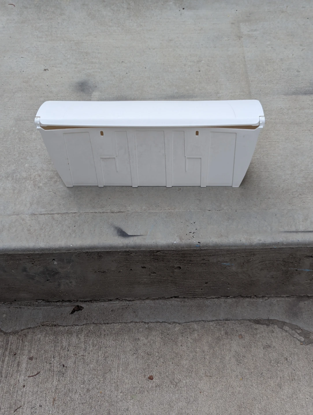 Pro-DF White Plastic Mailbox w/Wall Mount BNWT - photo 4