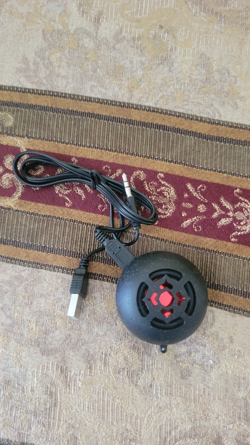Black Portable USB Speaker