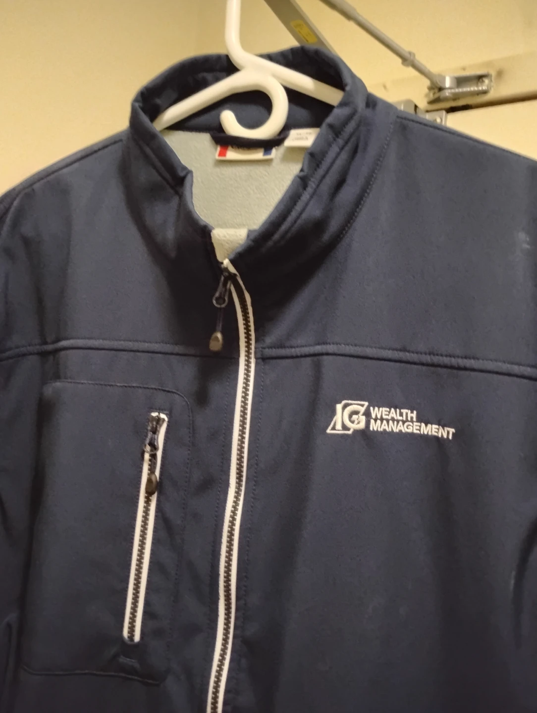 XL IG Wealth Management Softshell Fall Jacket - photo 2