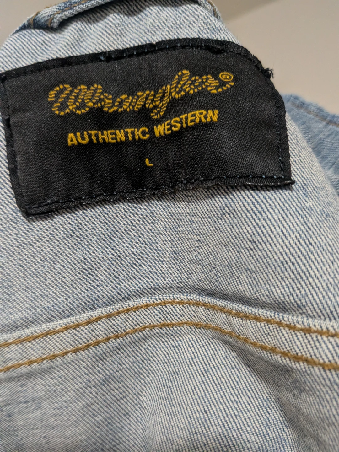 Wrangler Authentic Western Denim Jacket
