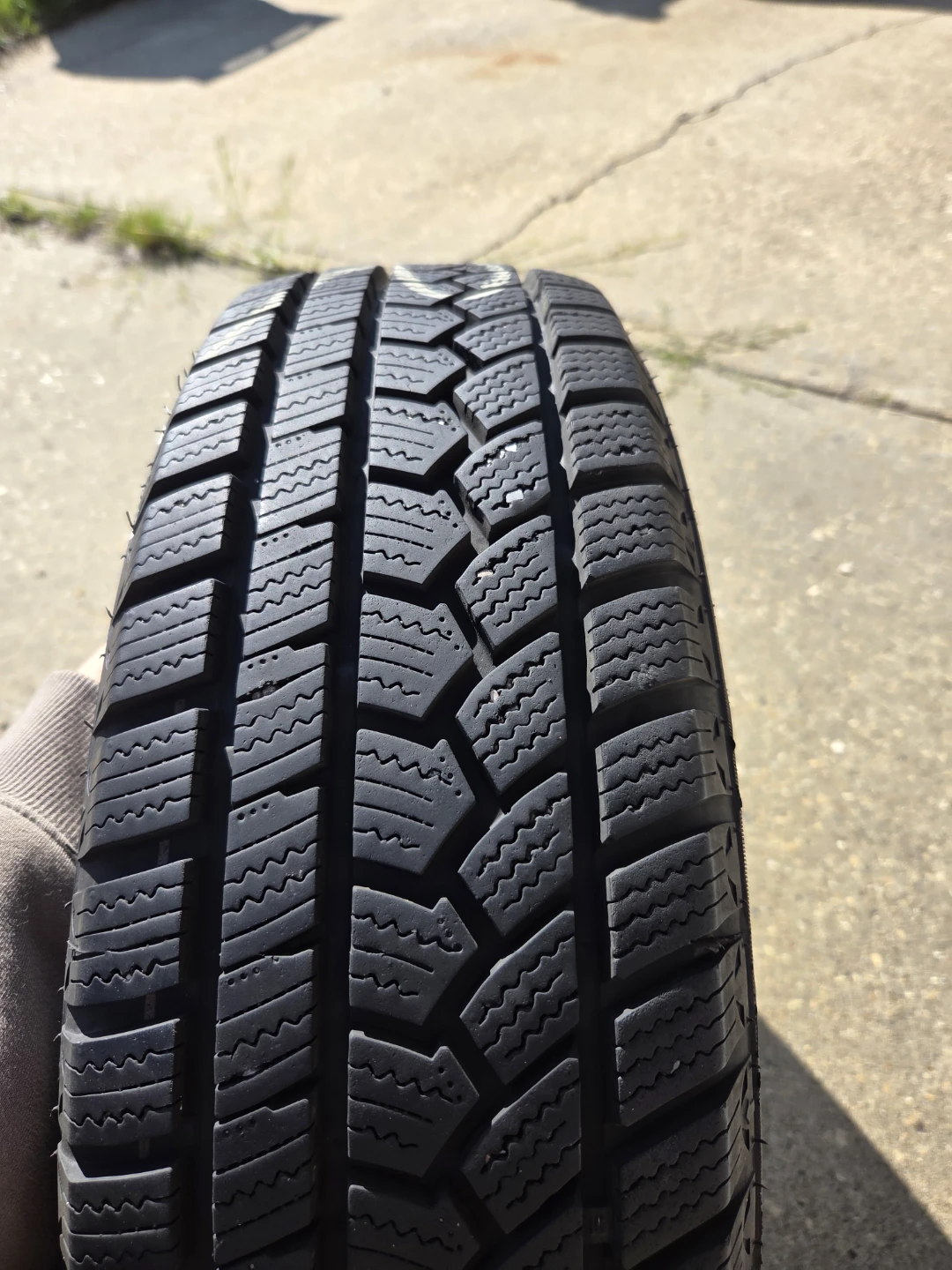 Winter Tires 185 65/R15 - photo 2