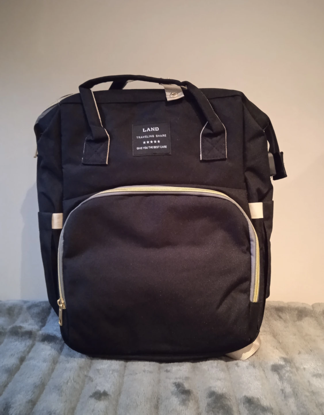 NEW diaper backpack + transportable crib
