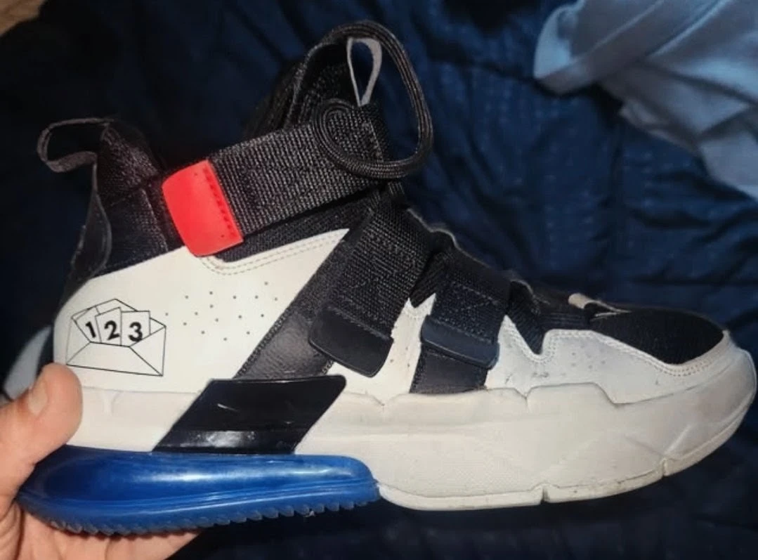 Selling  lot of 4 preowned mens sneakers!! - photo 4