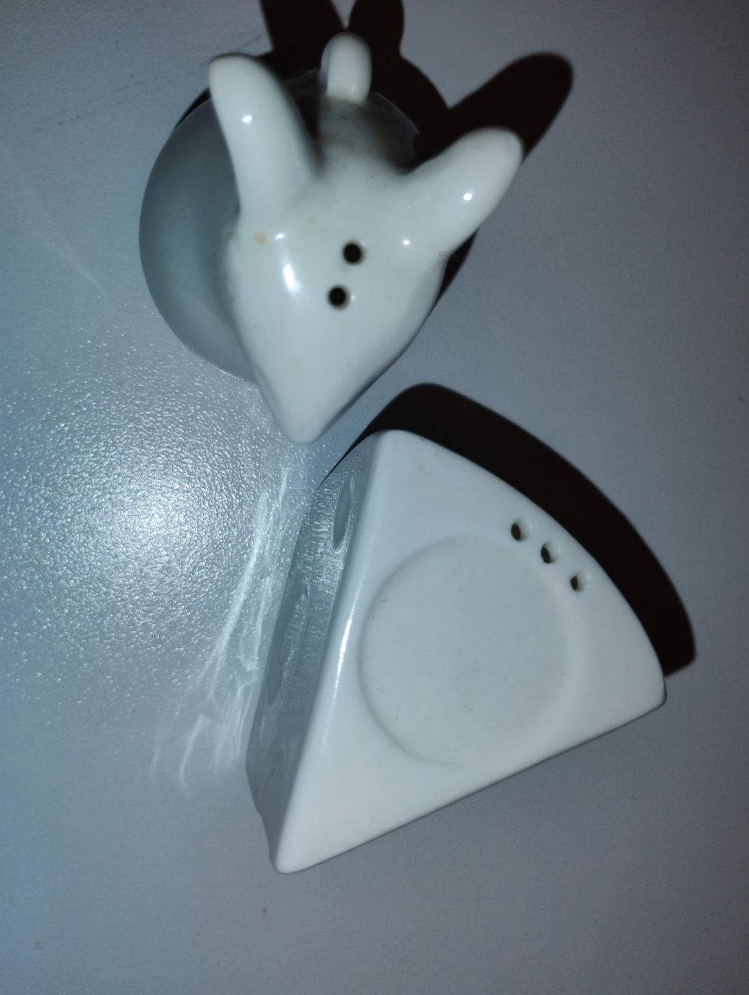 Ceramic Mouse and Cheese Shaker Set - photo 3