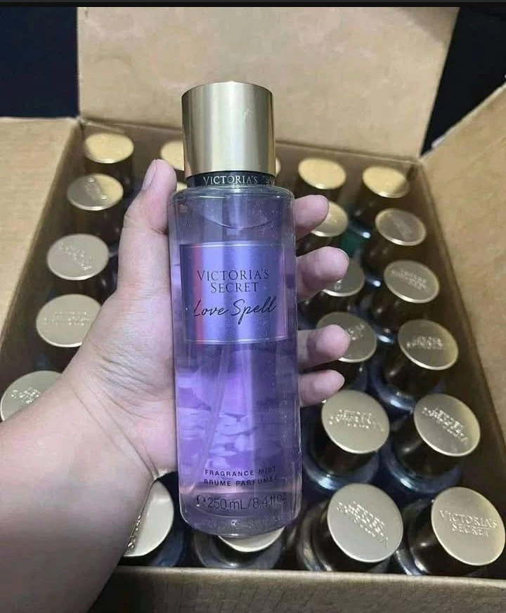 Victoria's Secret Love Spell Fragrance Mist 8.4 fl oz