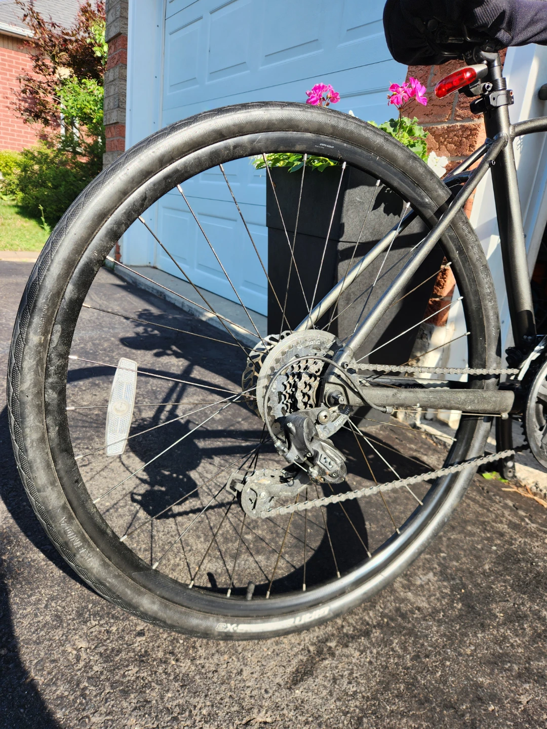 Giant Escape Hybrid Bike - photo 4