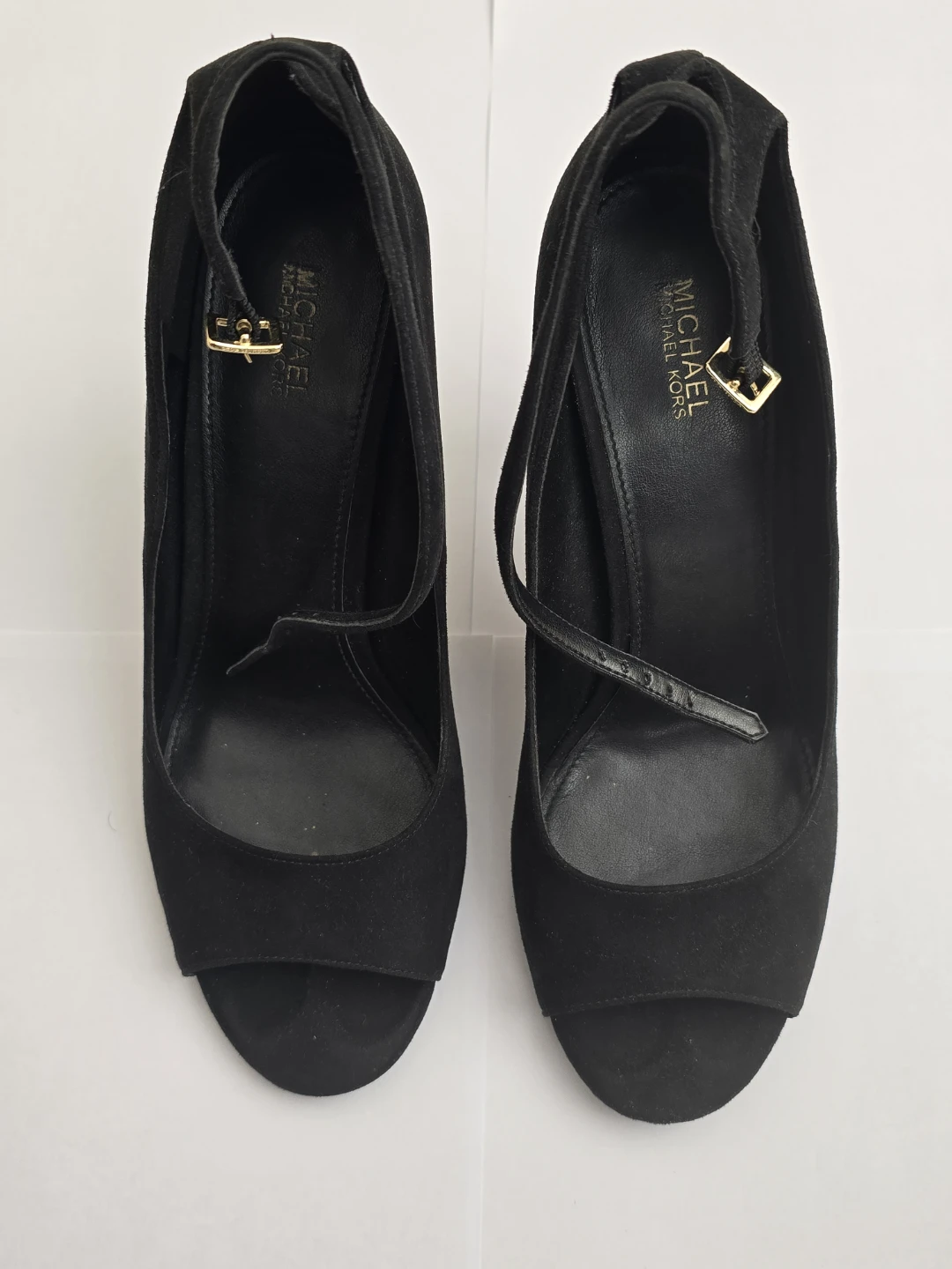 Michael Kors Black Suede Heels Size 8.5M - photo 4