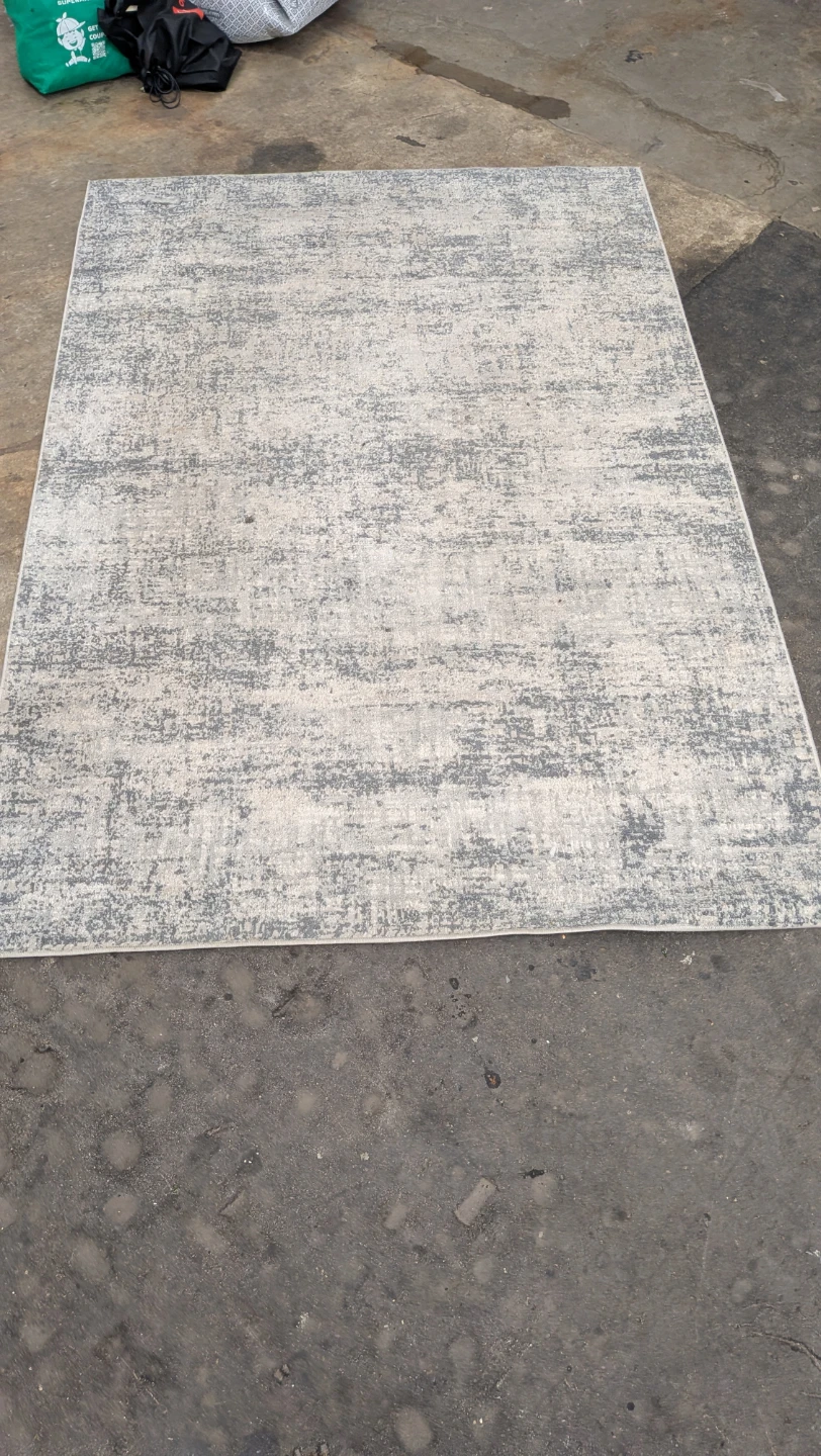 United Weavers Veronica Area Rug