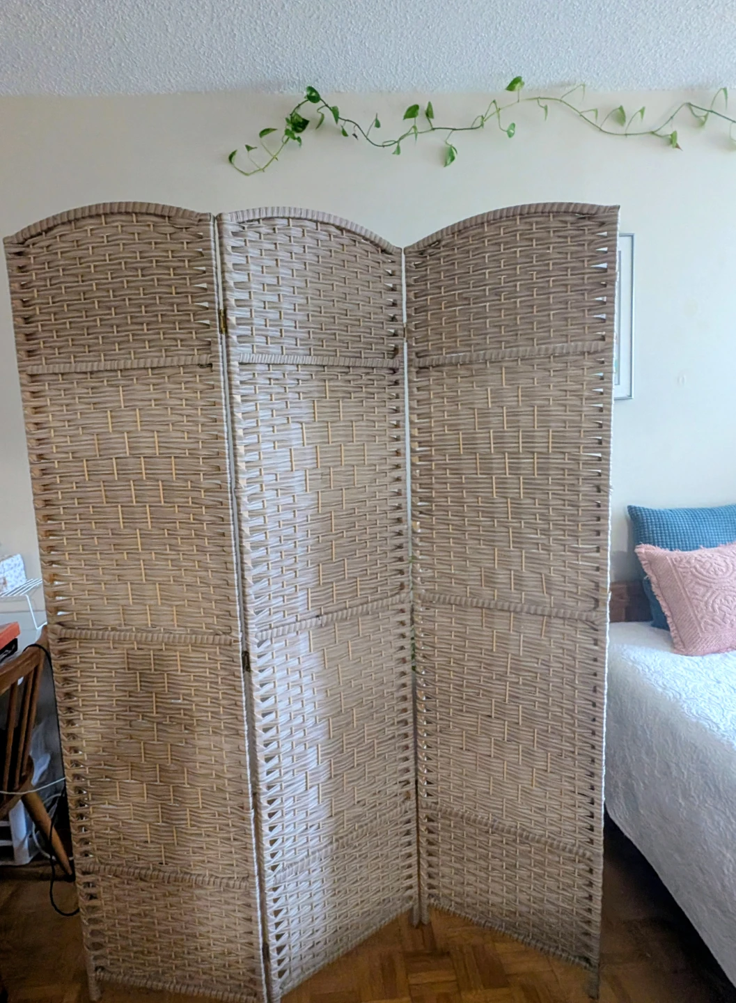 3-Panel Wicker Room Divider - photo 3
