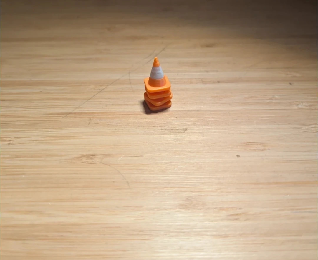 🚧 mini 3d pritned traffic cones. - photo 2