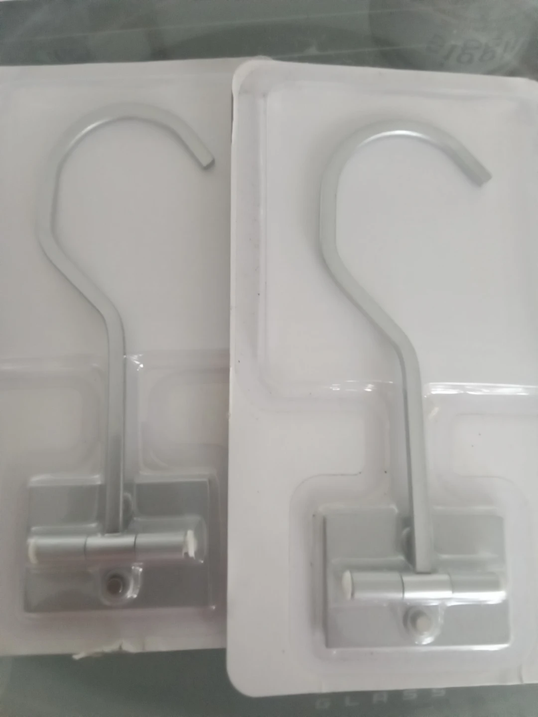 Metal Hooks (2 Pack) 6"