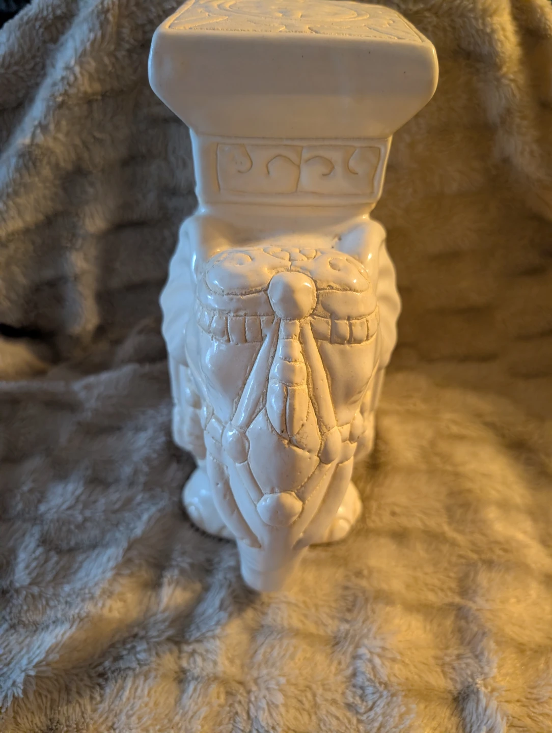 Vintage Handpainted Ceramic Elephant Plant Stand - photo 3