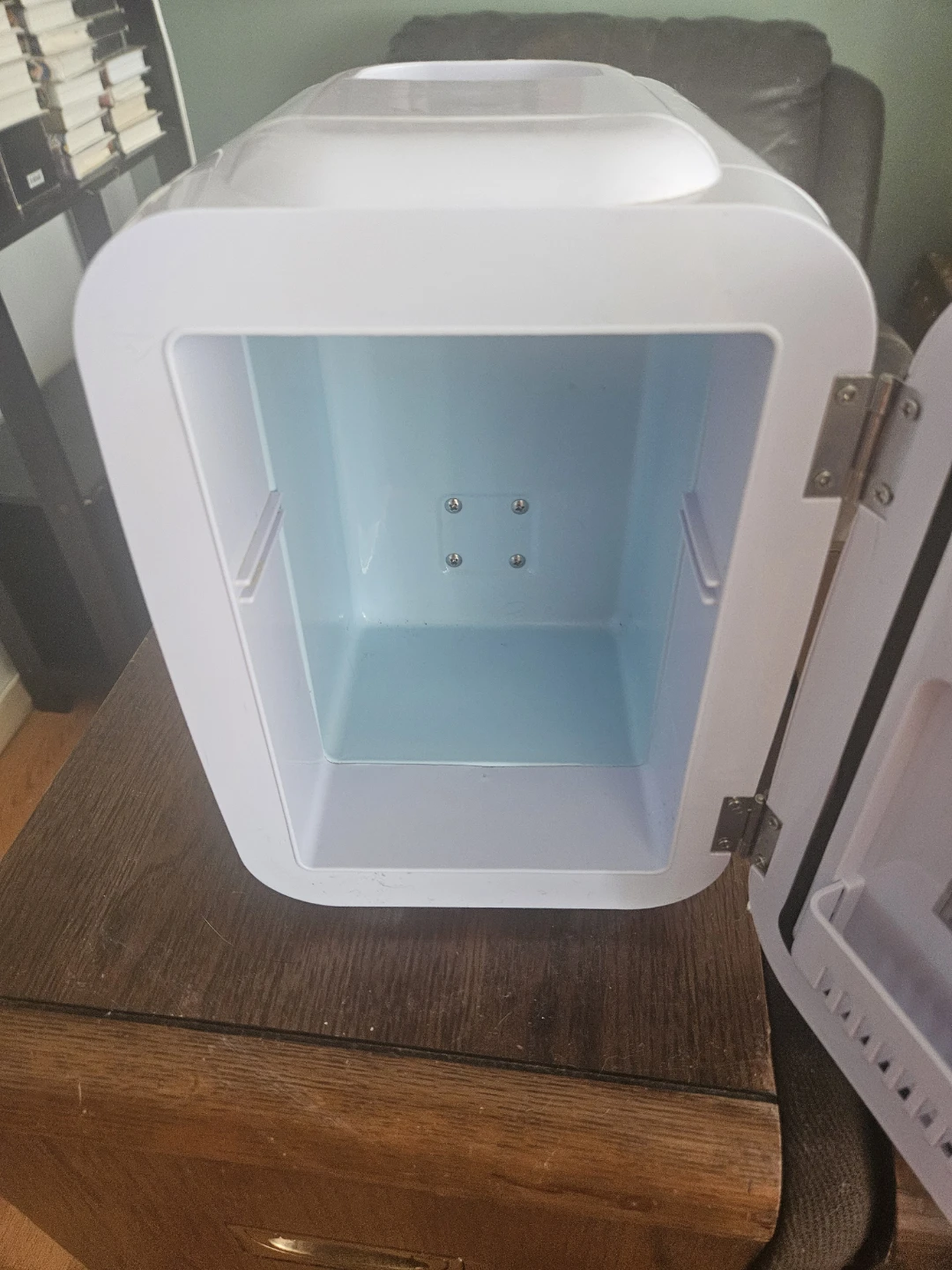 Makeup mini fridges for sale. - photo 2