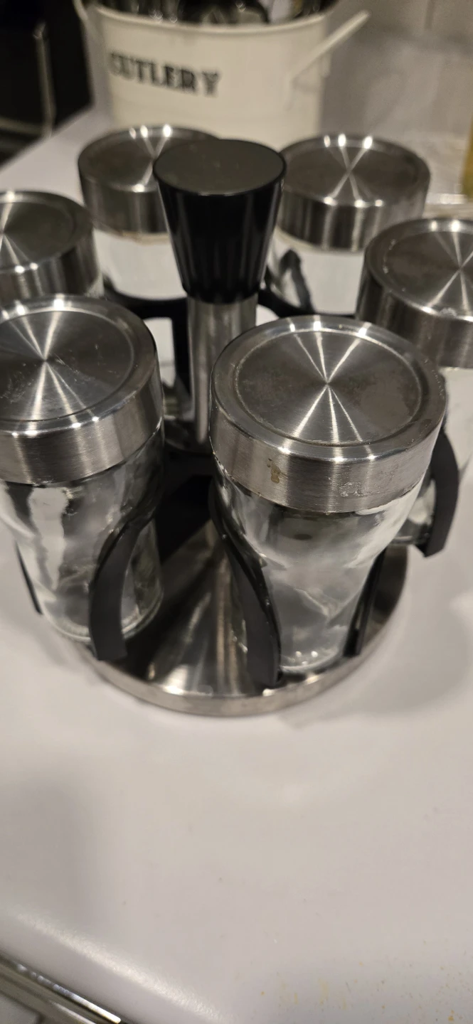 Spice Rack with 6 Jars