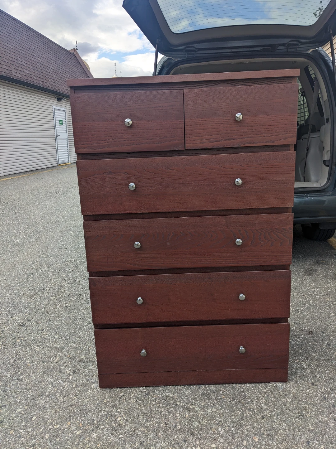 Malm Ikea dresser delivery available - photo 2