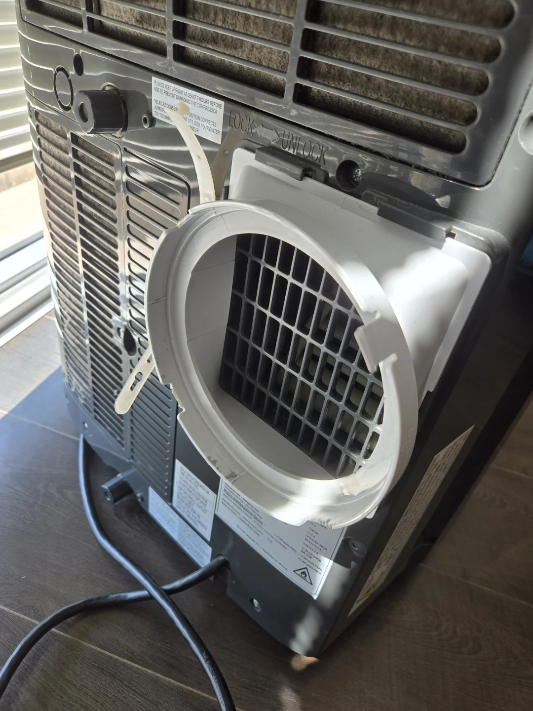Hisense Portable Air Conditioner (A/C) - photo 2