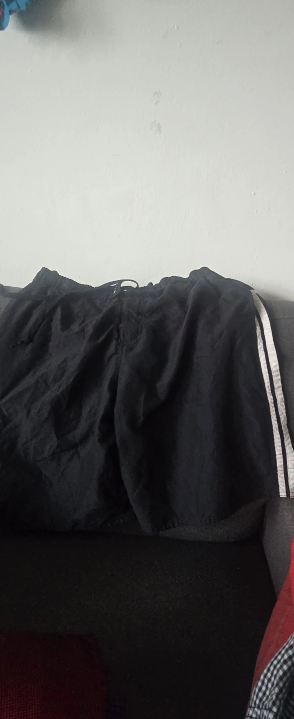 Black athletic shorts with white stripes - photo 2