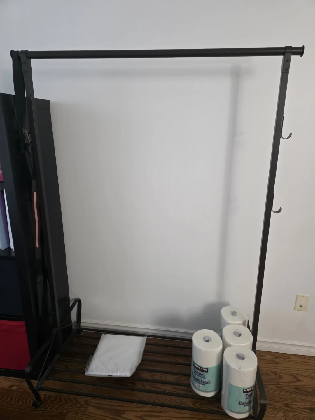 Moving sale- lots of items ( negotiable) - photo 3
