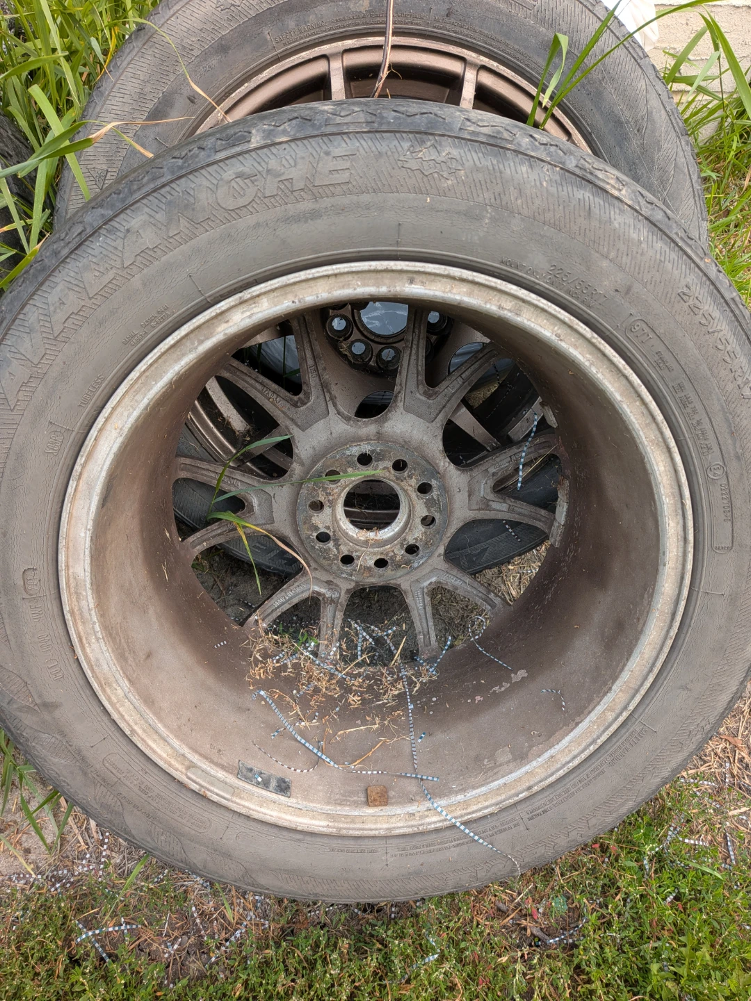Koche 225/55R17 and 215/55R16 mixed tires - photo 2