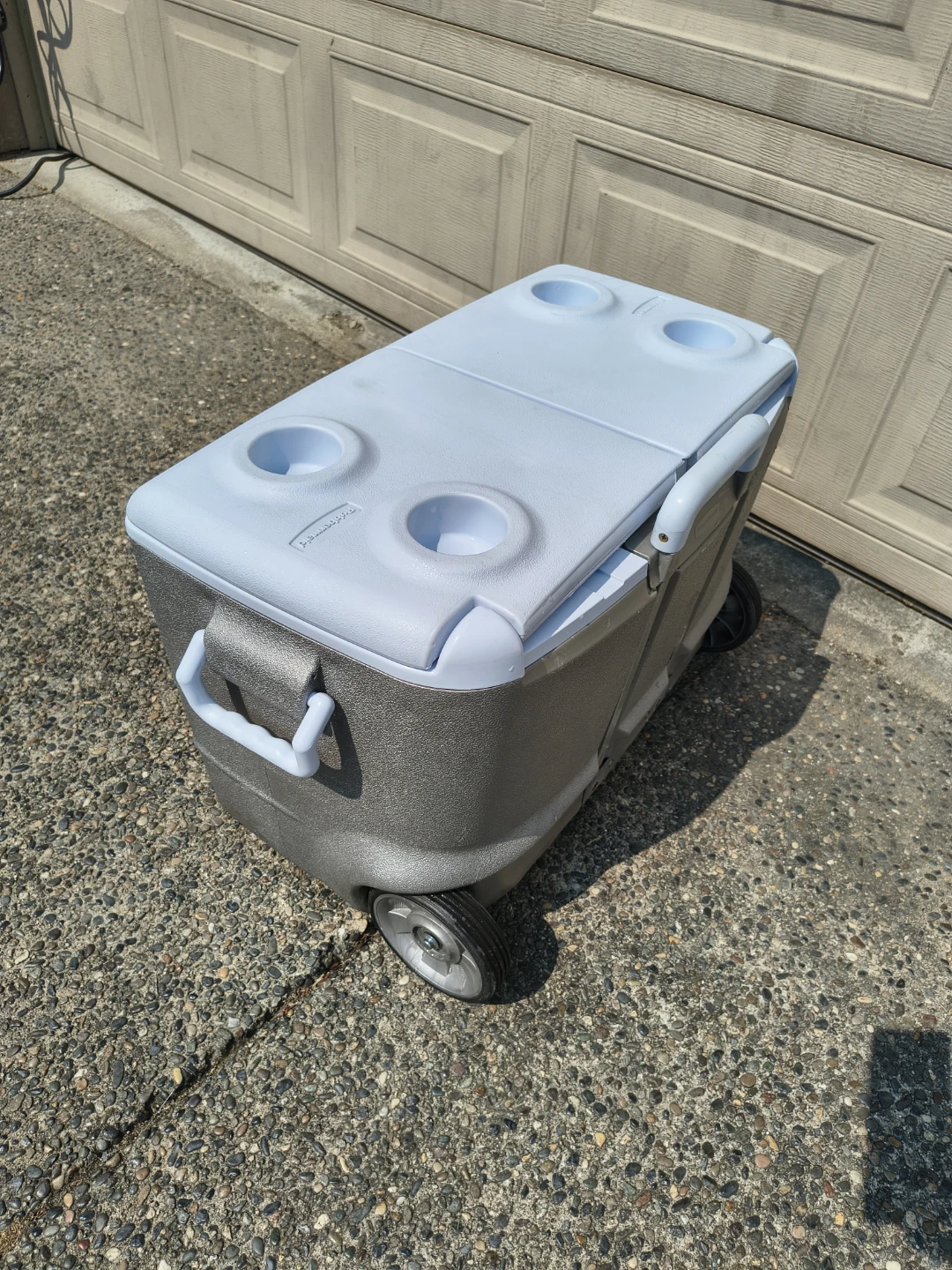 60Qt Wheeled Cooler with Extras - photo 2