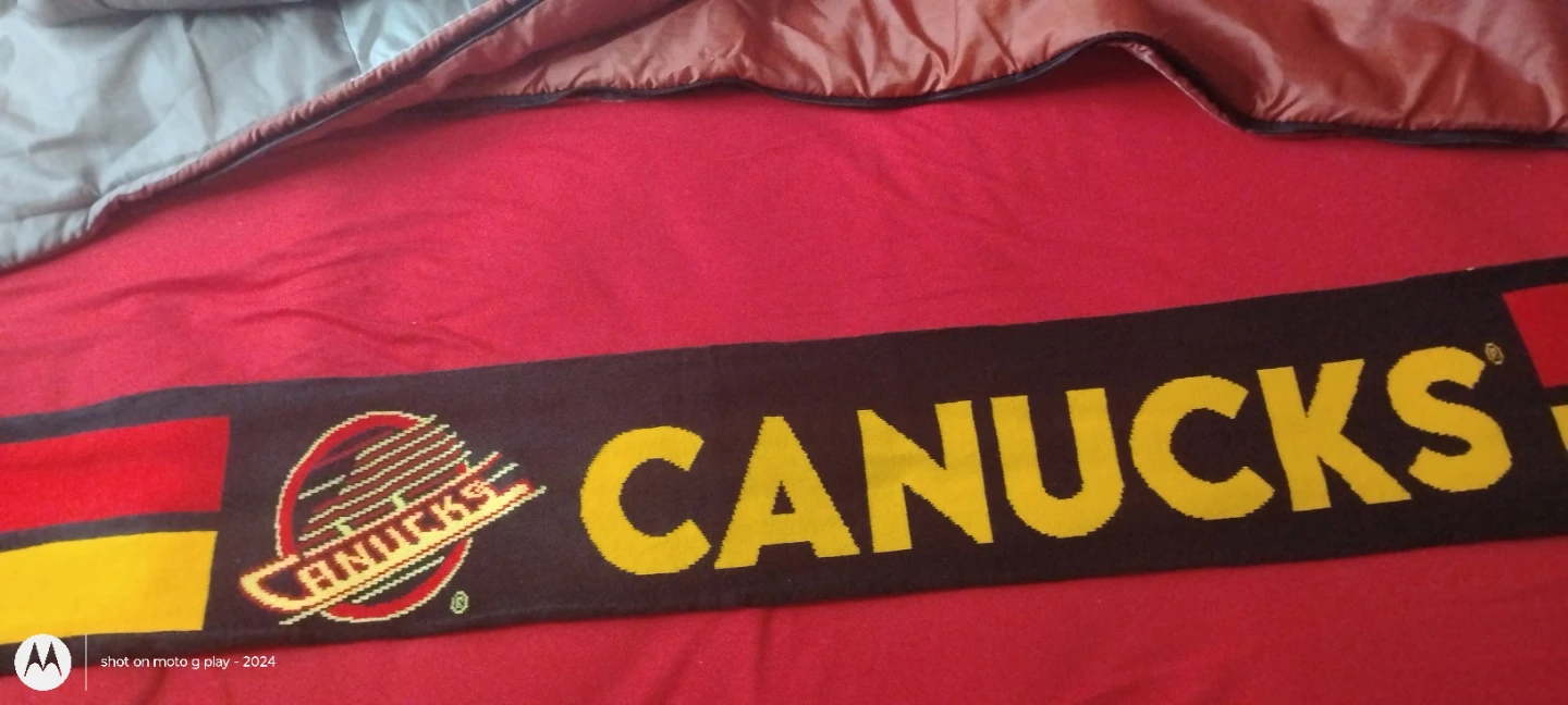 Vancouver Canucks vintage scarf - photo 2