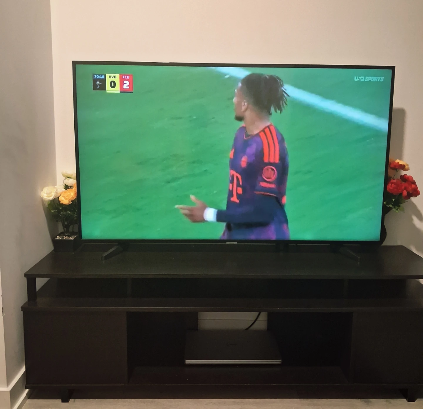Samsung 55 inches Smart Tv - photo 2