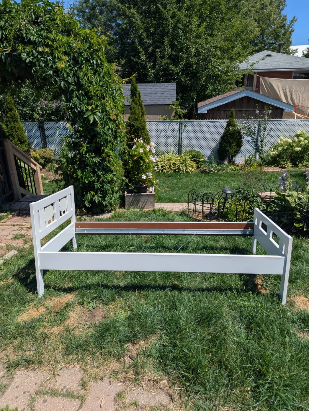 Ikea Toddler bed with mattress - photo 4