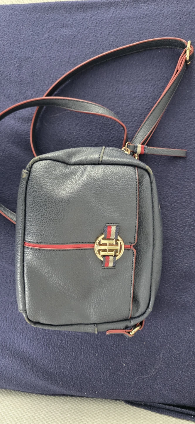 Tommy Hilfiger Small Crossbody Bag
