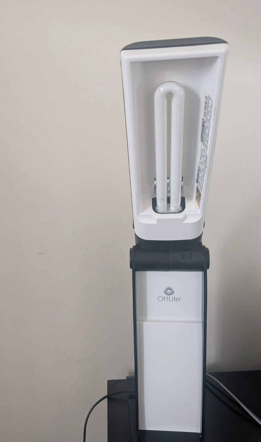 OttLite desk Lamp