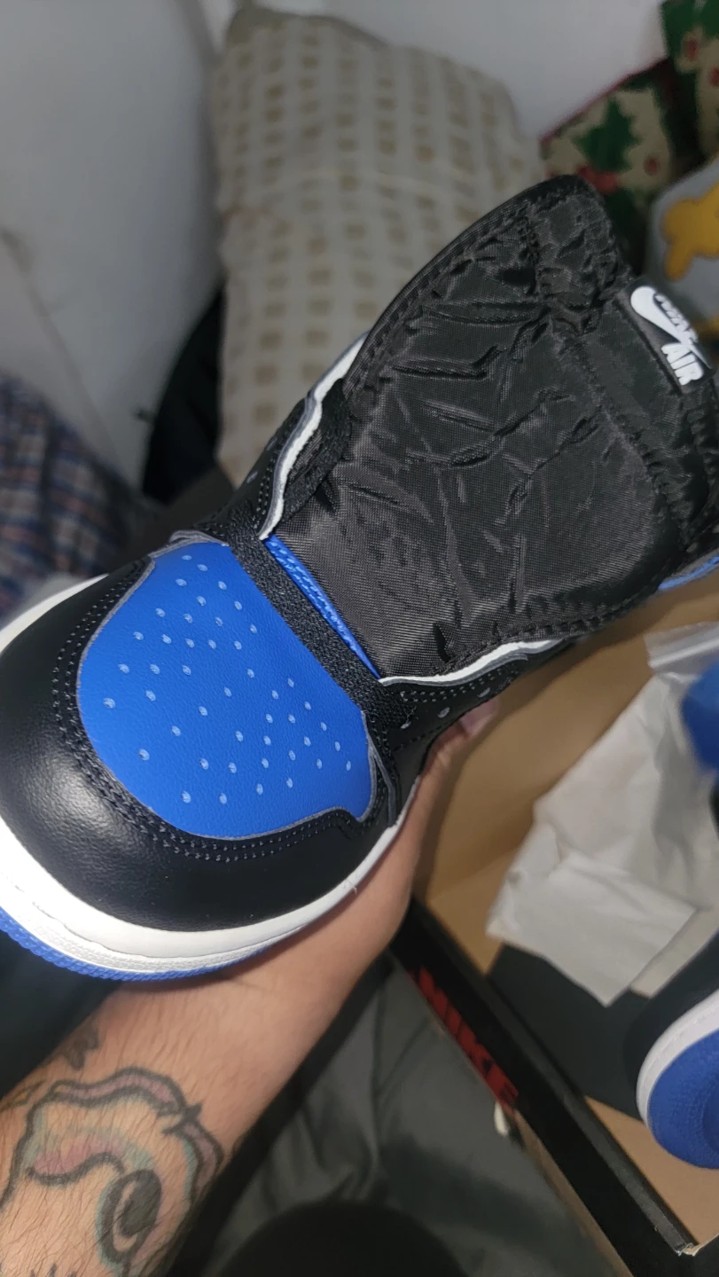 Air Jordan 1 High OG Royal Reimagined - photo 3