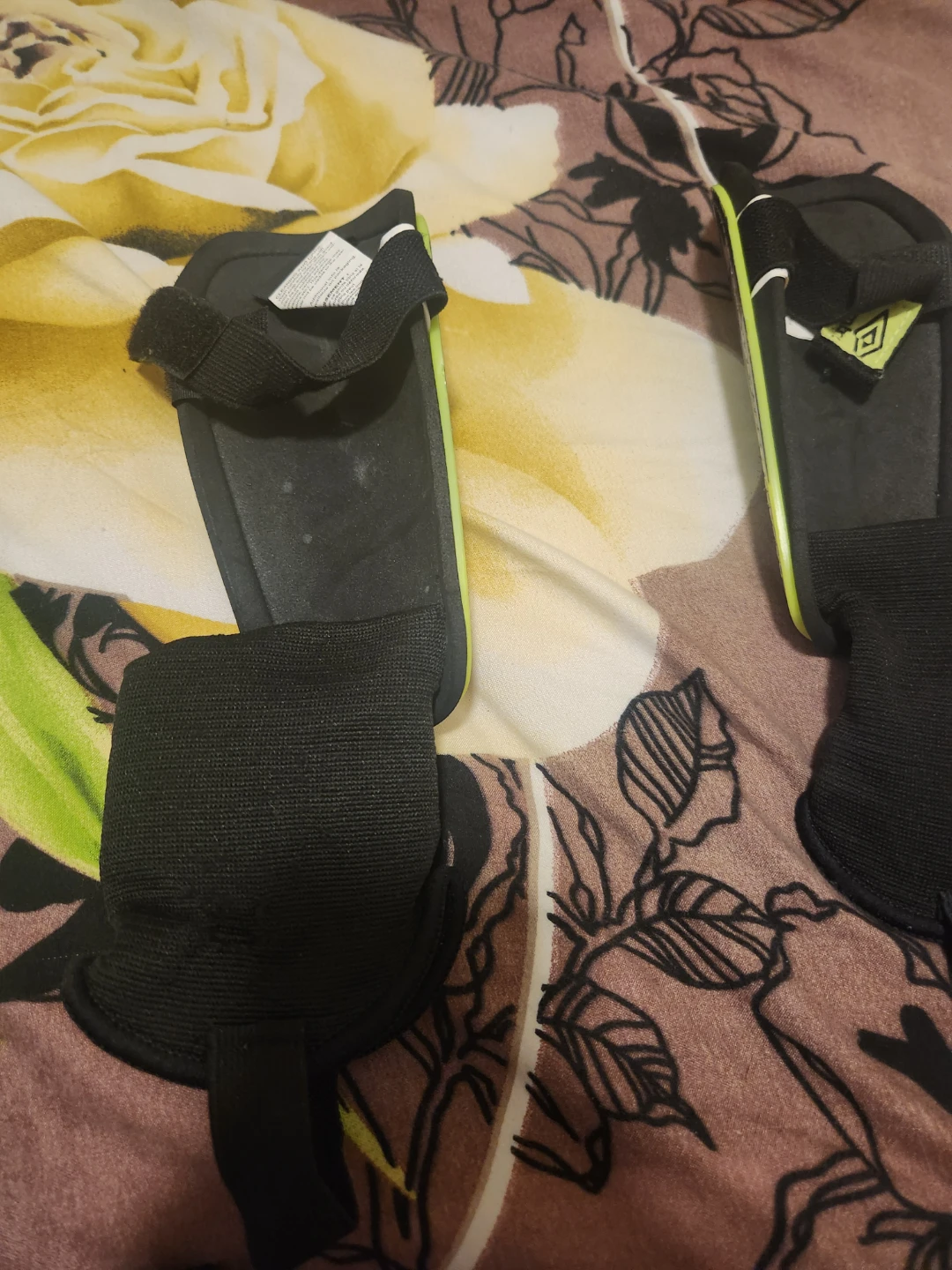 Umbro Soccer Shin Guards - photo 3