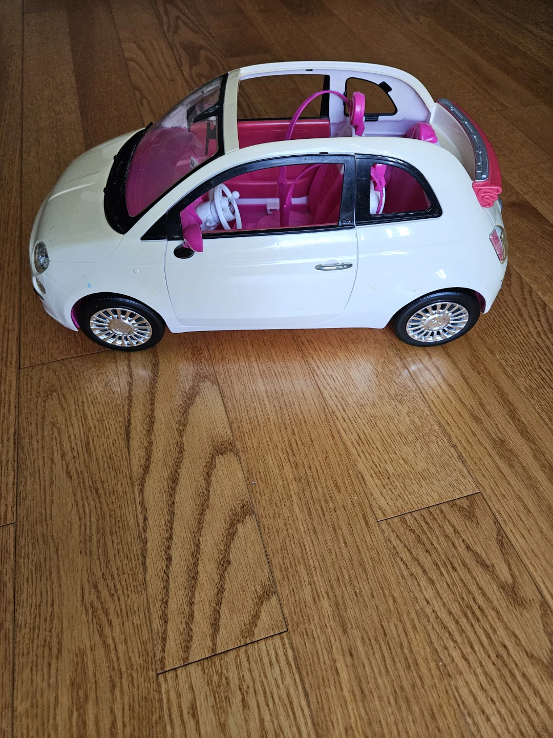 Barbie Fiat 500 Convertible Toy Car - photo 2