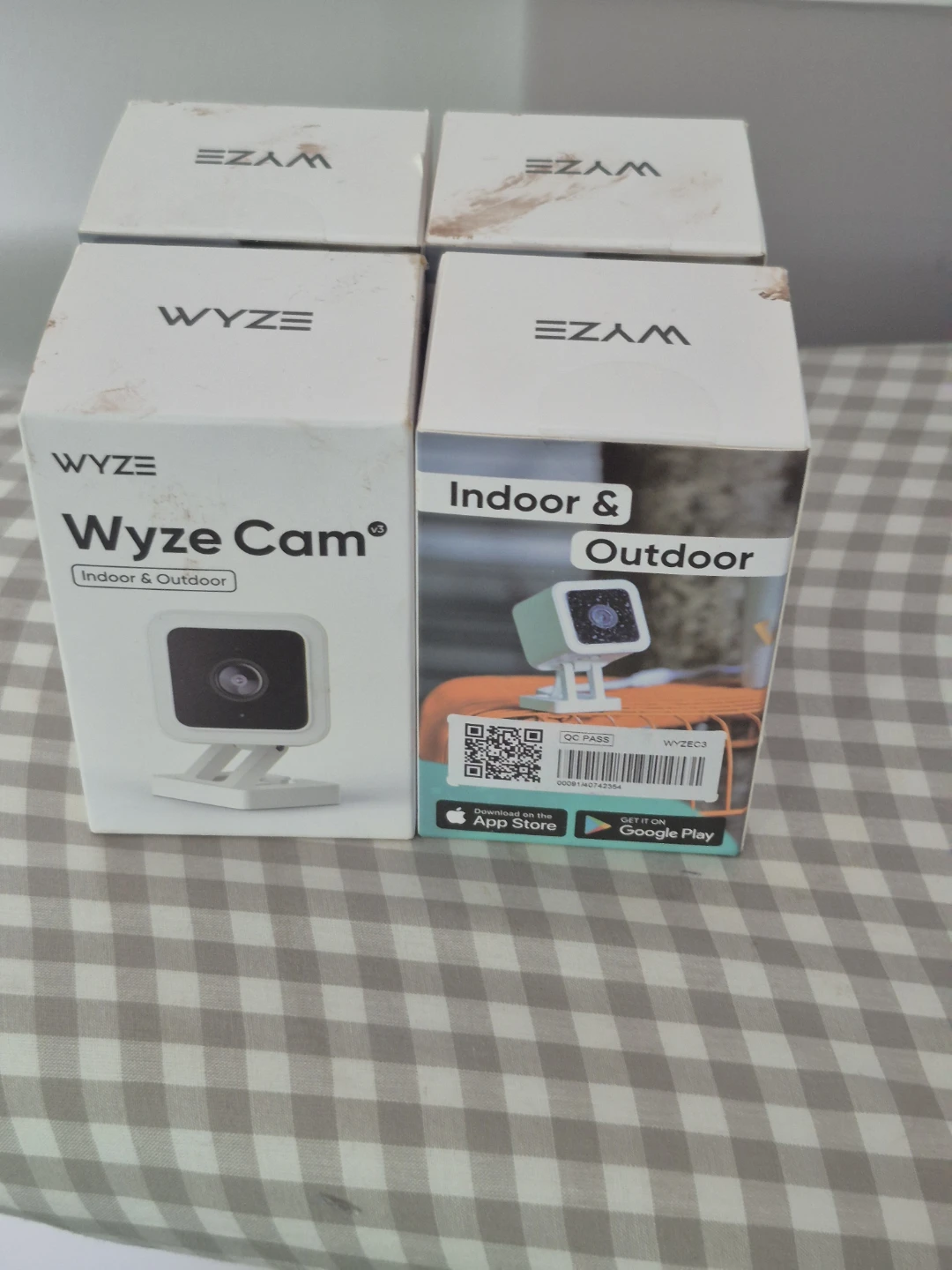 Wyze Cam v3 Indoor & Outdoor Security Camera - photo 2