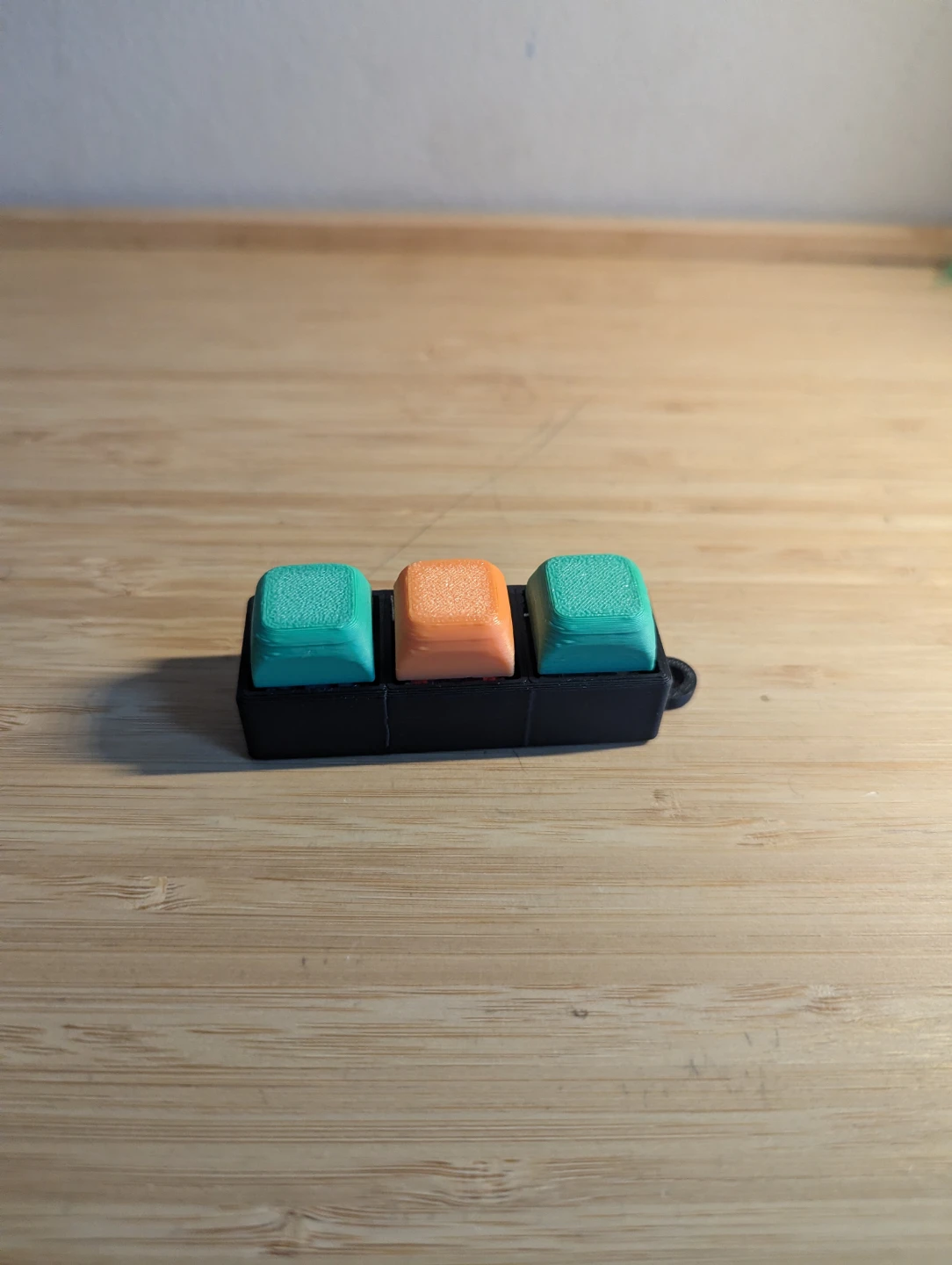 3d printed fidget clickers. - photo 3