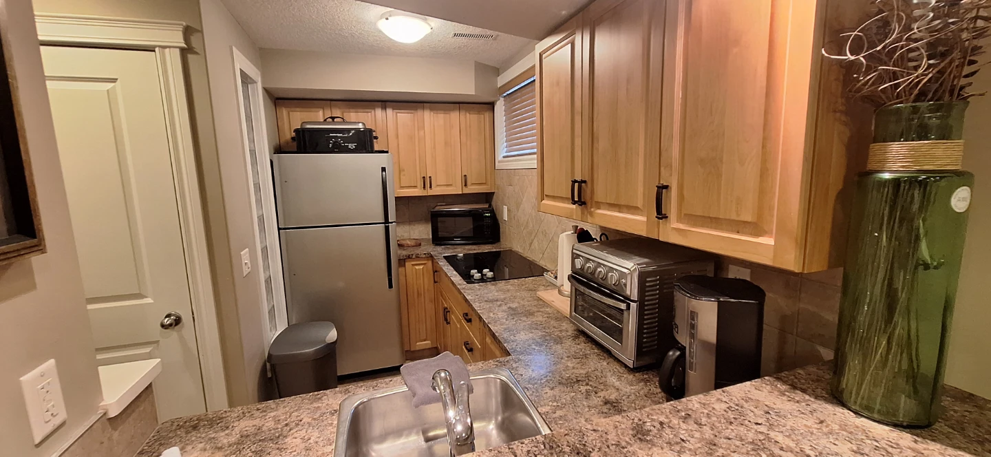 RENTAL Fully Furnished Basement Suite - photo 2