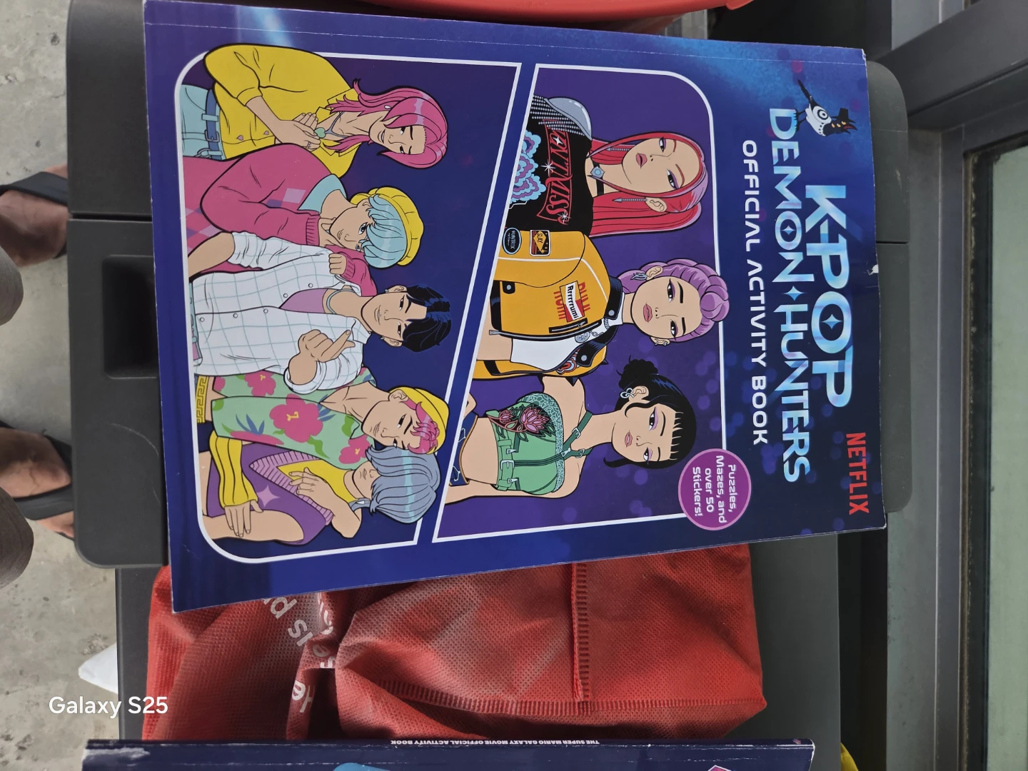 K-Pop Demon Hunters Official Activity Book