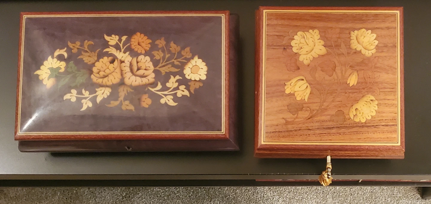 Character Pieces - 1970's Vintage Italian Wood Musical Boxes - photo 2